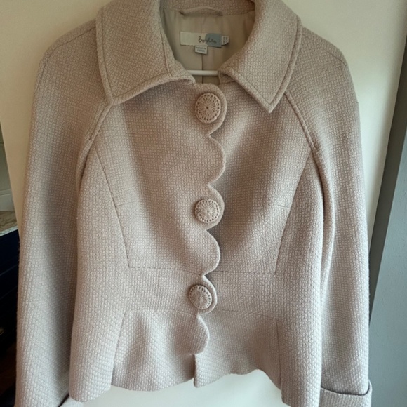 Boden cream scalloped snap button front coat Size 12R - Picture 3 of 7